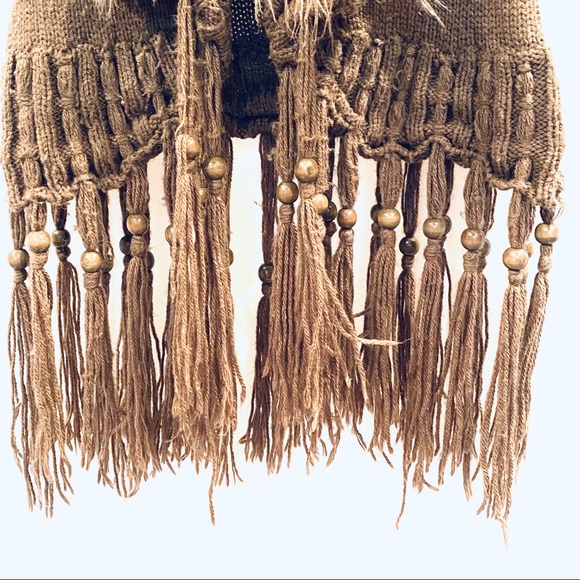 Tan sweater vest w/faux fur trim and beaded fringe - Picture 7 of 10
